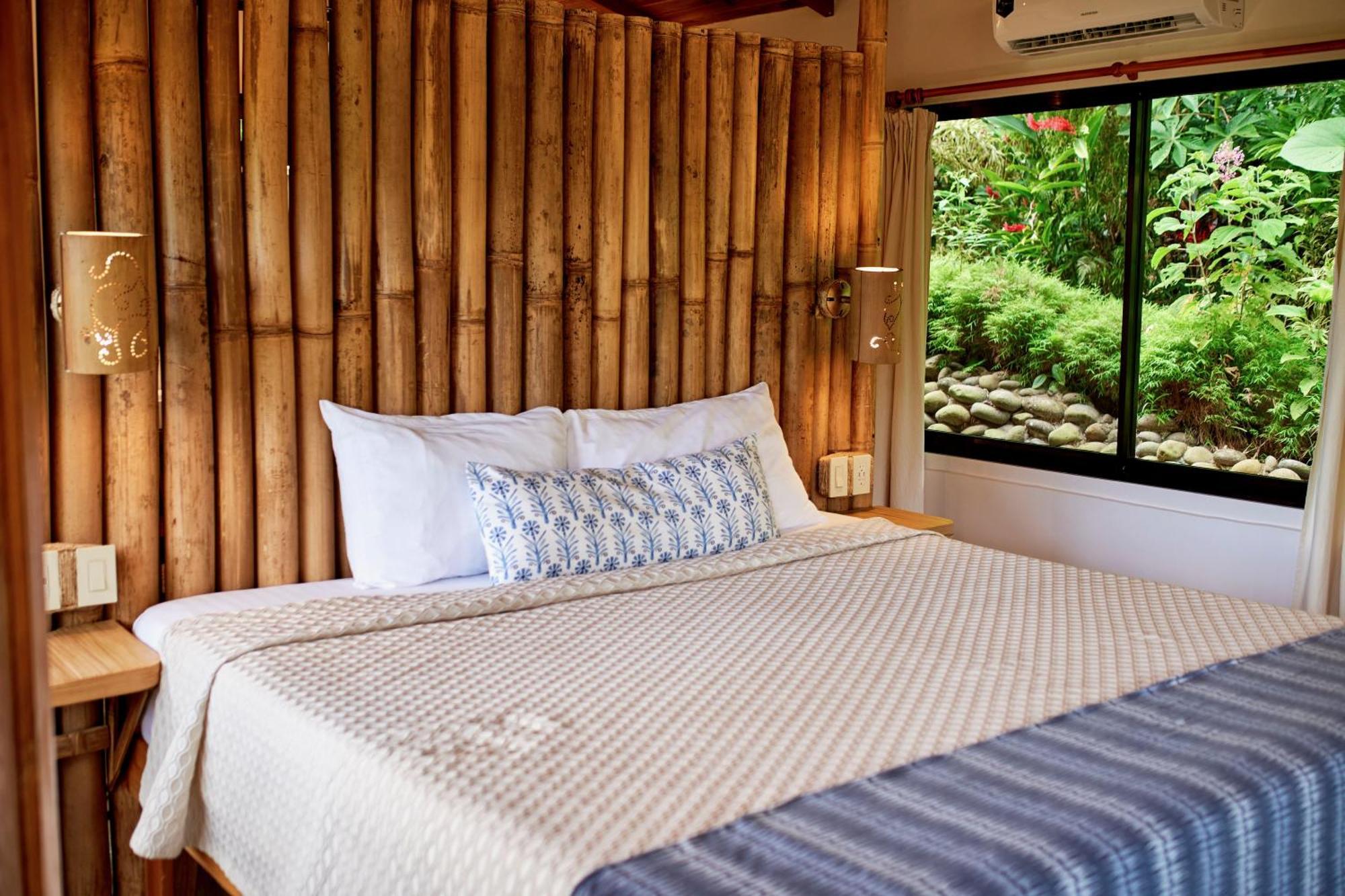 Finca Luna Nueva Lodge La Fortuna Exterior photo